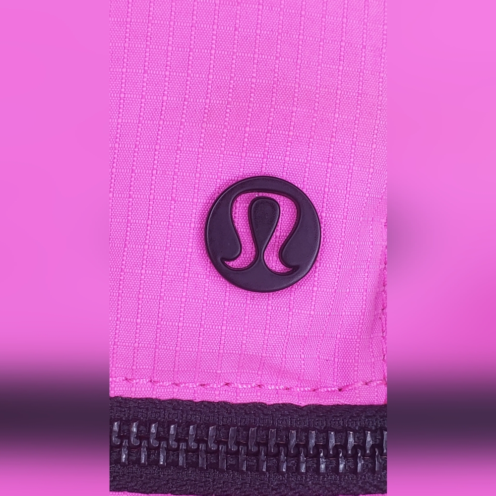 Lululemon 9"x9"inch Micro Pink/black Women's BackpackCity Adventurer - Picture 13 of 15